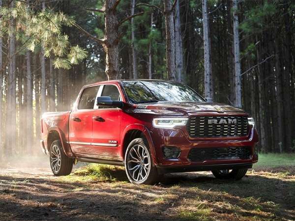 Американский пикап Ram 1500 лишится мотора Hemi V-8